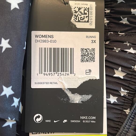 Nike Tempo Shorts Plus Size Dri-Fit Black/White Stars Running Workout Women 1X - Picture 8 of 8